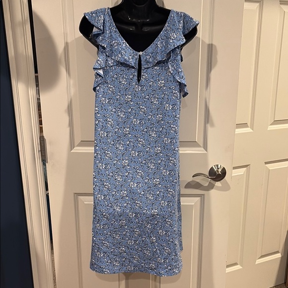Loft medium Blue Floral Ruffle shoulder Dress - NWT - Picture 2 of 4